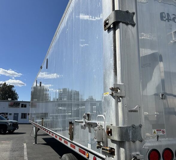truck 208114 (2+1)-9052362643