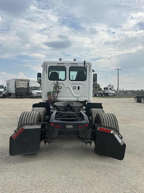 truck 208118 (7+1)-8039339662