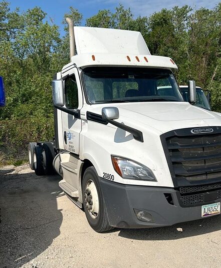 truck 208125 (1+1)-9038912291
