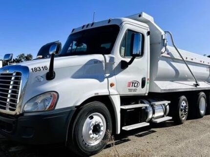 truck 208141 (0+1)-9047590690