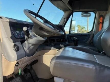 truck 208143 (15+1)-9050826918