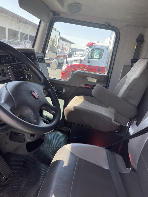 truck 208145 (8+1)-7277324132