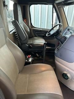 truck 208149 (12+1)-9009318572