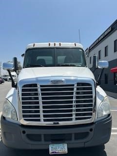 truck 208149 (28+1)-9009318733