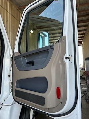 truck 208149 (8+1)-9009318565