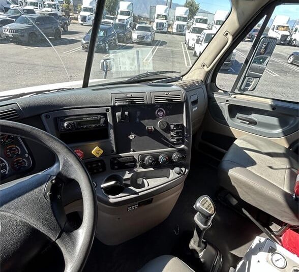 truck 208150 (14+1)-9017897778