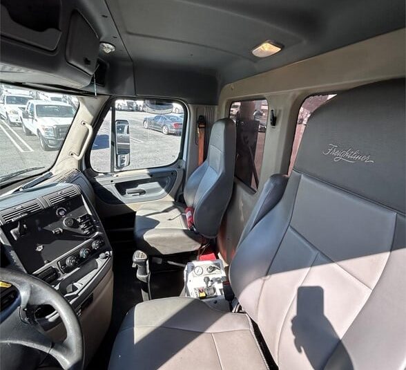 truck 208150 (17+1)-9017897785