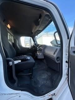 truck 208156 (11+1)-9040768620