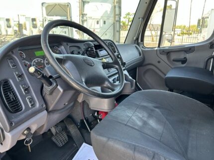 truck 208159 (11+1)-9023630579