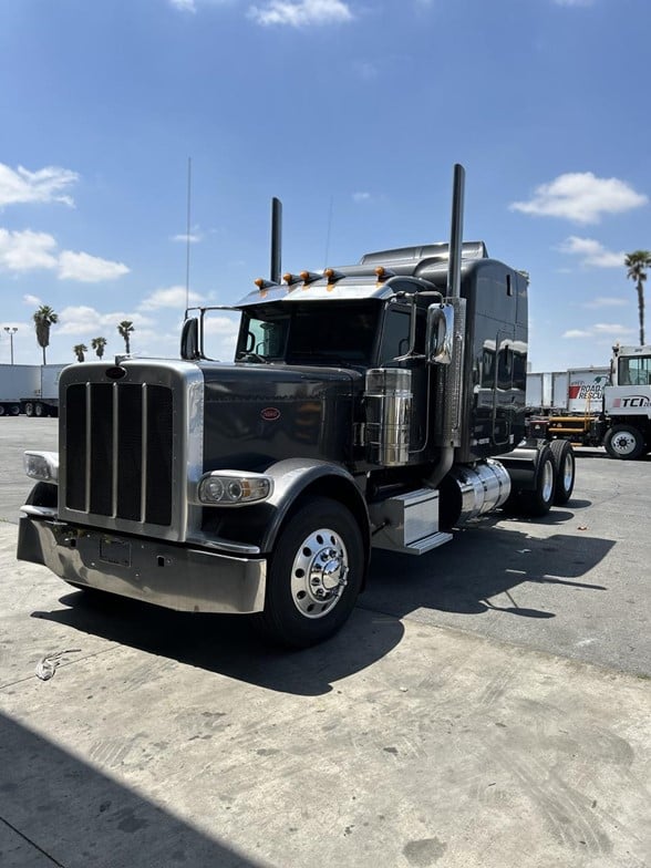 truck 208213 (0+1)-9052973705
