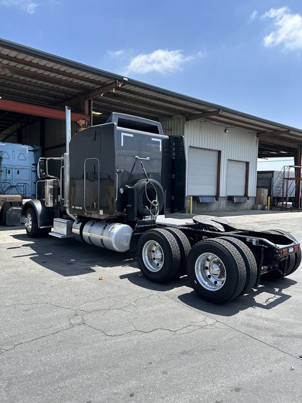 truck 208213 (3+1)-9052973736