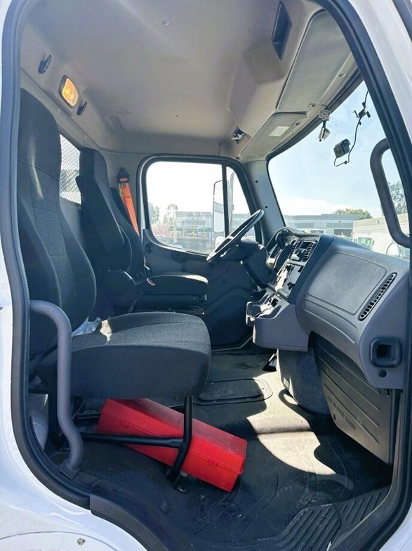 truck 208235 (4+1)-8063723011