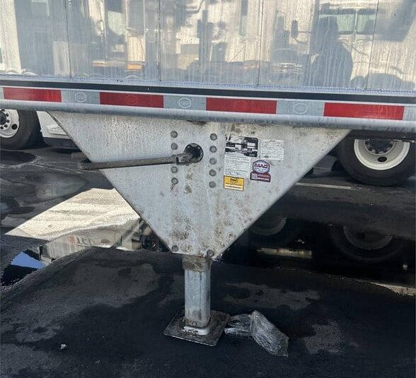 truck 208240 (9+1)-8057226618