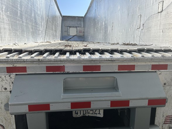 truck 208246 (8+1)-9048016164