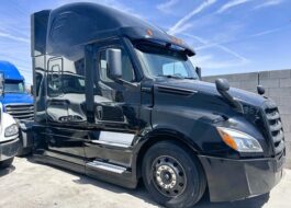 truck 208251 (0+1)-9053494011