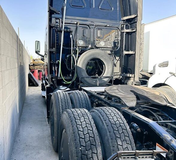 truck 208251 (2+1)-9053494074