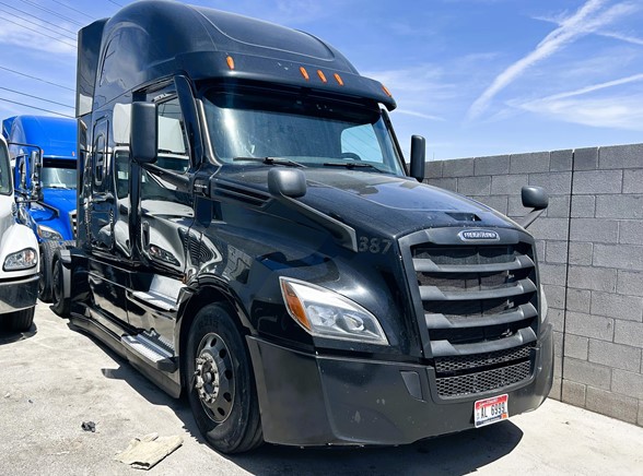 truck 208251 (6+1)-9053494116
