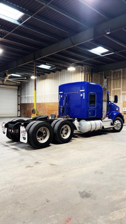 truck 208260 (4+1)-9037328588