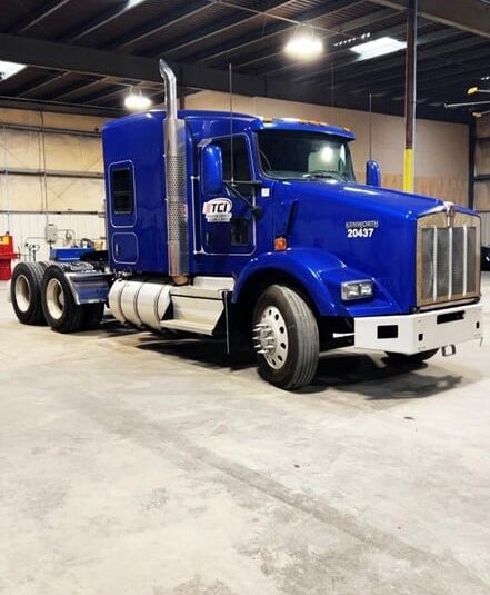 truck 208263 (0+1)-9038748362