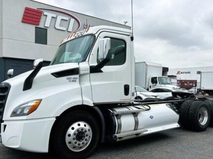 truck 208284 (1+1)-9014790333