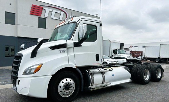 truck 208284 (1+1)-9014790333