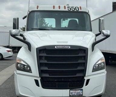 truck 208284 (9+1)-9014809512