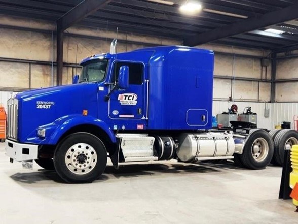 truck 208285 (1+1)-9040812367