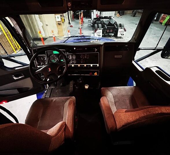 truck 208285 (11+1)-9037328608