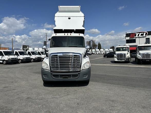 truck 208310 (1+1)-9049403803