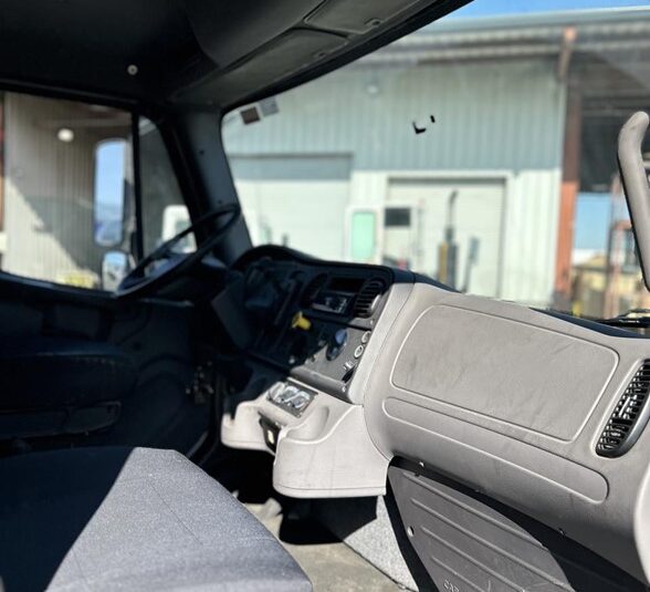 truck 208311 (5+1)-9050692221
