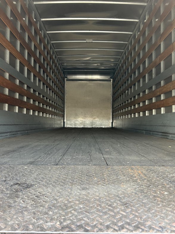 truck 208313 (5+1)-9051996709