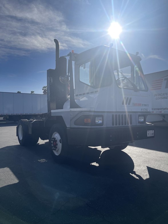 truck 208334 (1+1)-9029979342