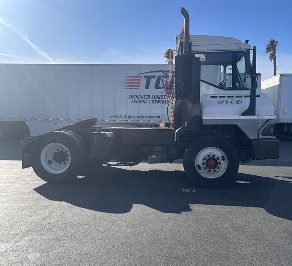 truck 208334 (2+1)-9029979369