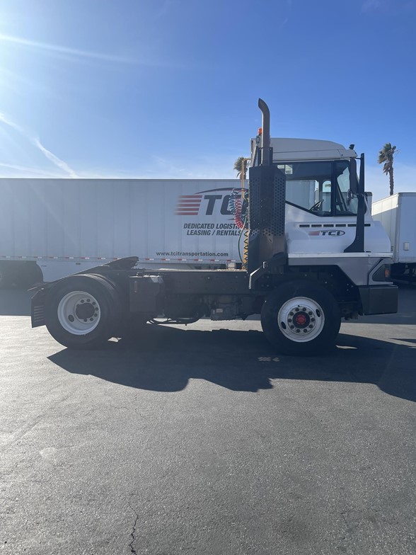 truck 208334 (2+1)-9029979369