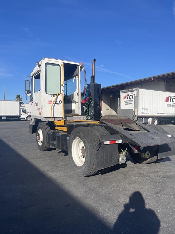 truck 208334 (5+1)-9029979428