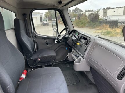 truck 208340 (8+1)-9039040527