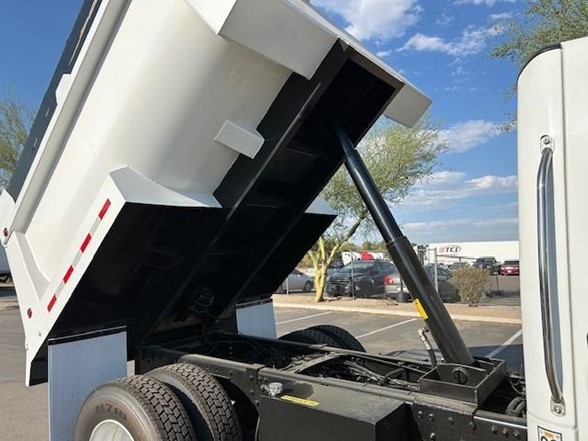 truck 208344 (6+1)-9021140415
