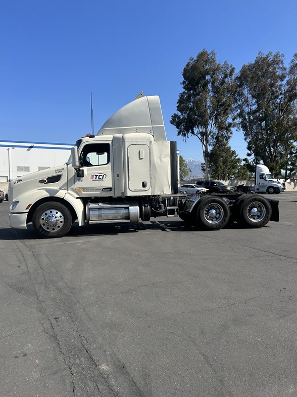 truck 208348 (2+1)-9047606722