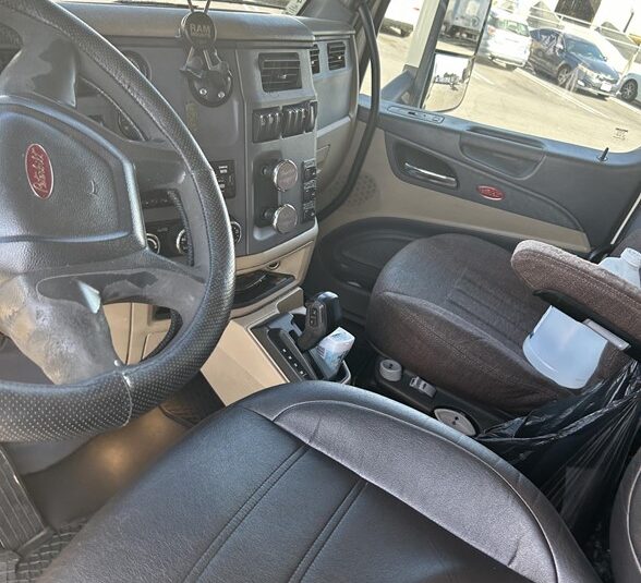 truck 208348 (7+1)-9047606749