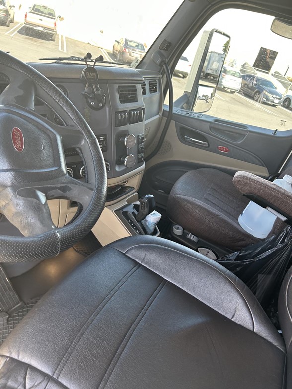 truck 208348 (7+1)-9047606749