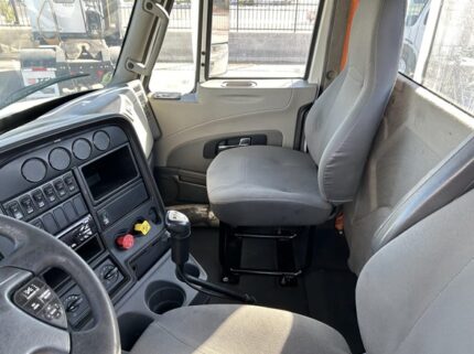 truck 208376 (14+1)-9029717493