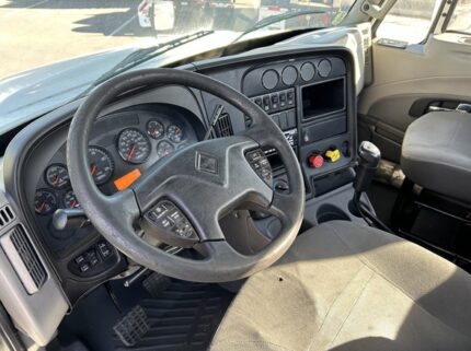 truck 208376 (15+1)-9029717496