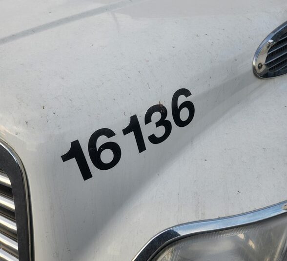 truck 208385 (6+1)-9033220458