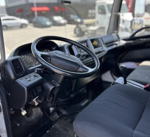 truck 208391 (12+1)-9053909647