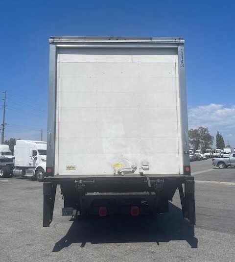 truck 208391 (21+1)-9005795371