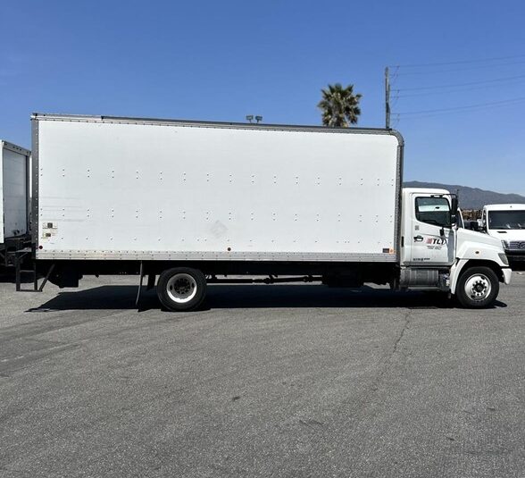 truck 208391 (7+1)-9053909629
