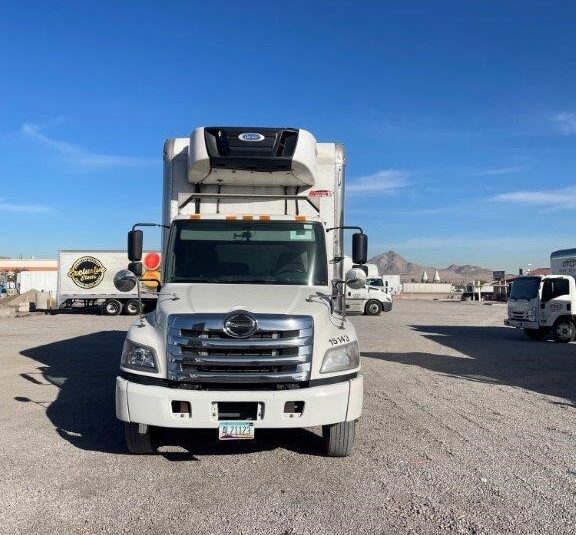 truck 208403 (1+1)-9007577995