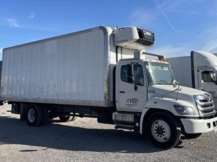truck 208403 (4+1)-9007578235