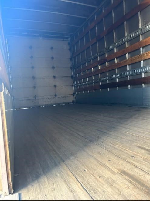 truck 208409 (14+1)-9029986206