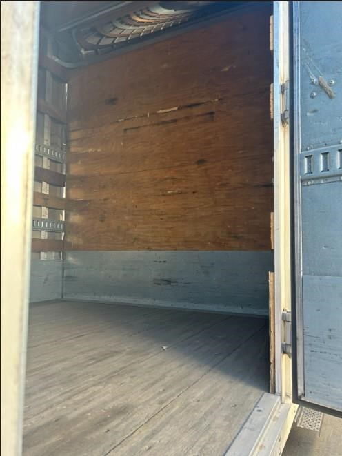 truck 208409 (15+1)-9029986214